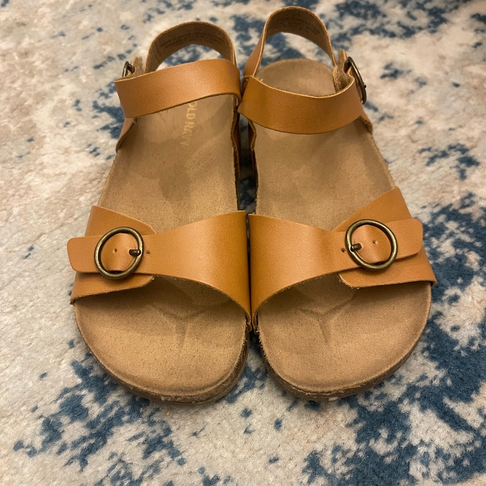 Tan Sandals with Buckle Detail